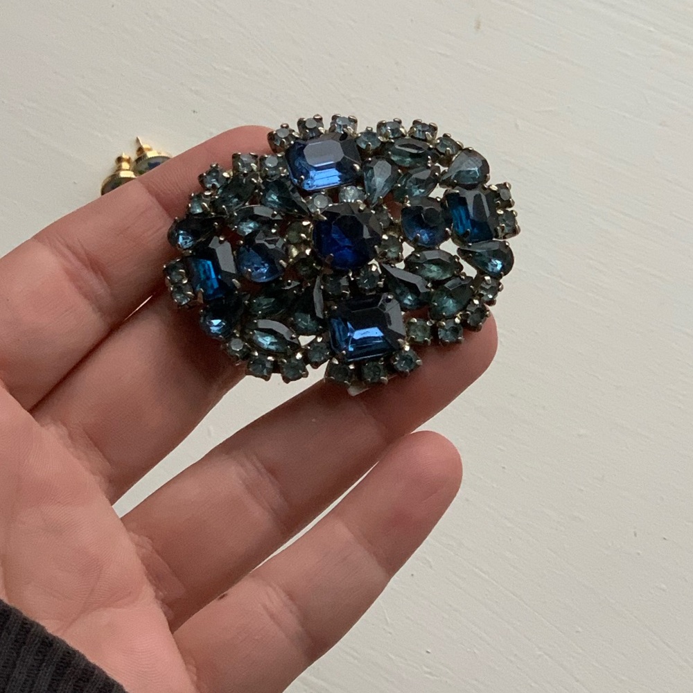 Beautiful vintage brooch
